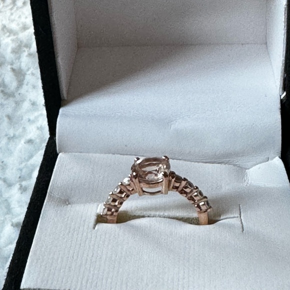 Peach  Morganite 10kt Ring - Picture 10 of 12